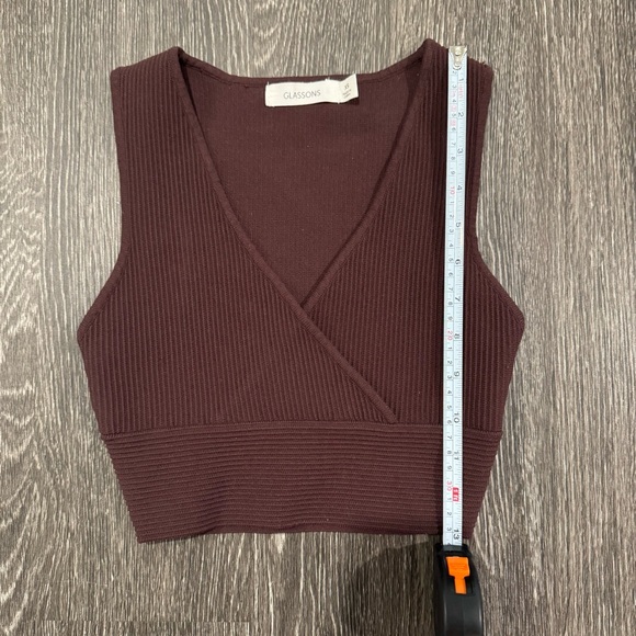Glassons V-Neck Ribbed Crop Top - Picture 3 of 10